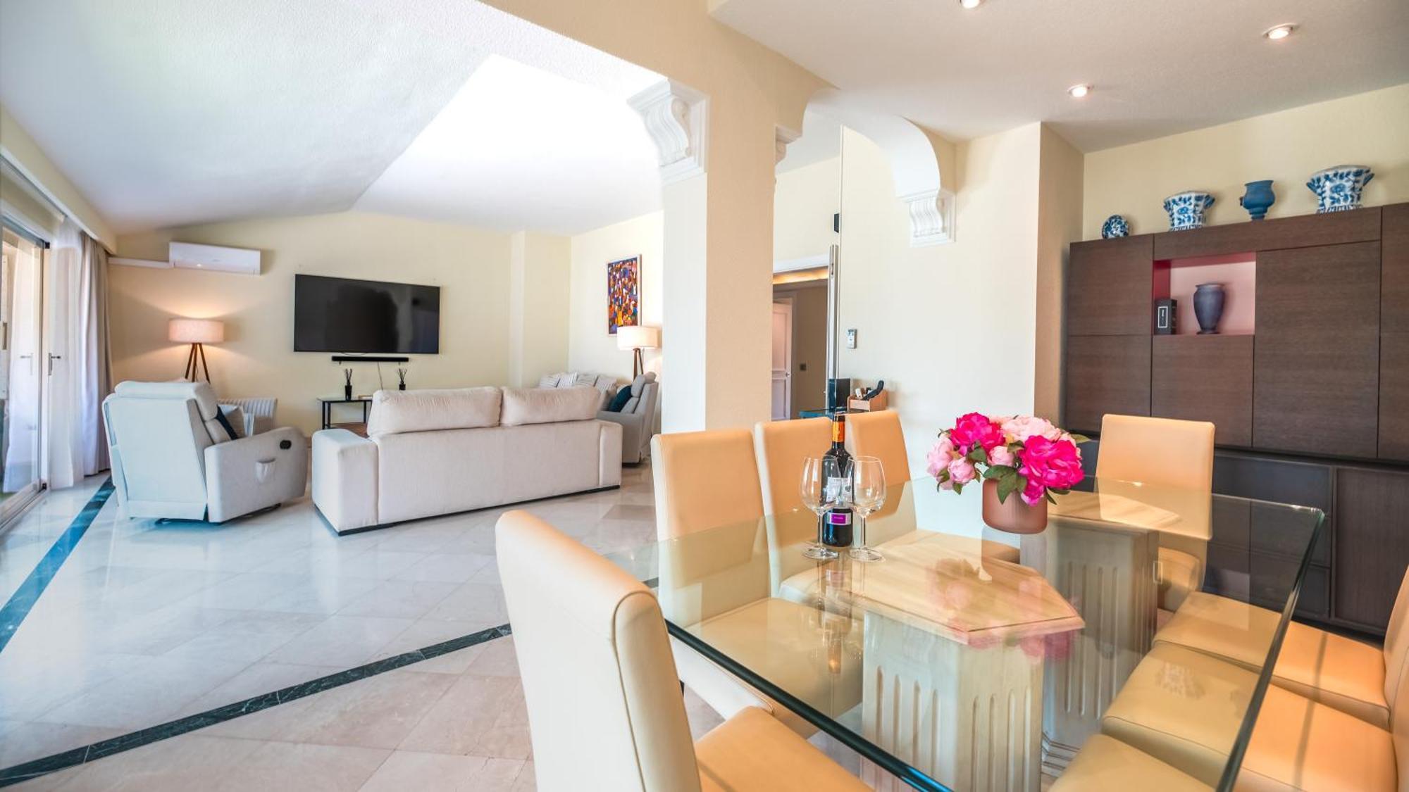Penthouse Boutique Suite Марбеля Екстериор снимка